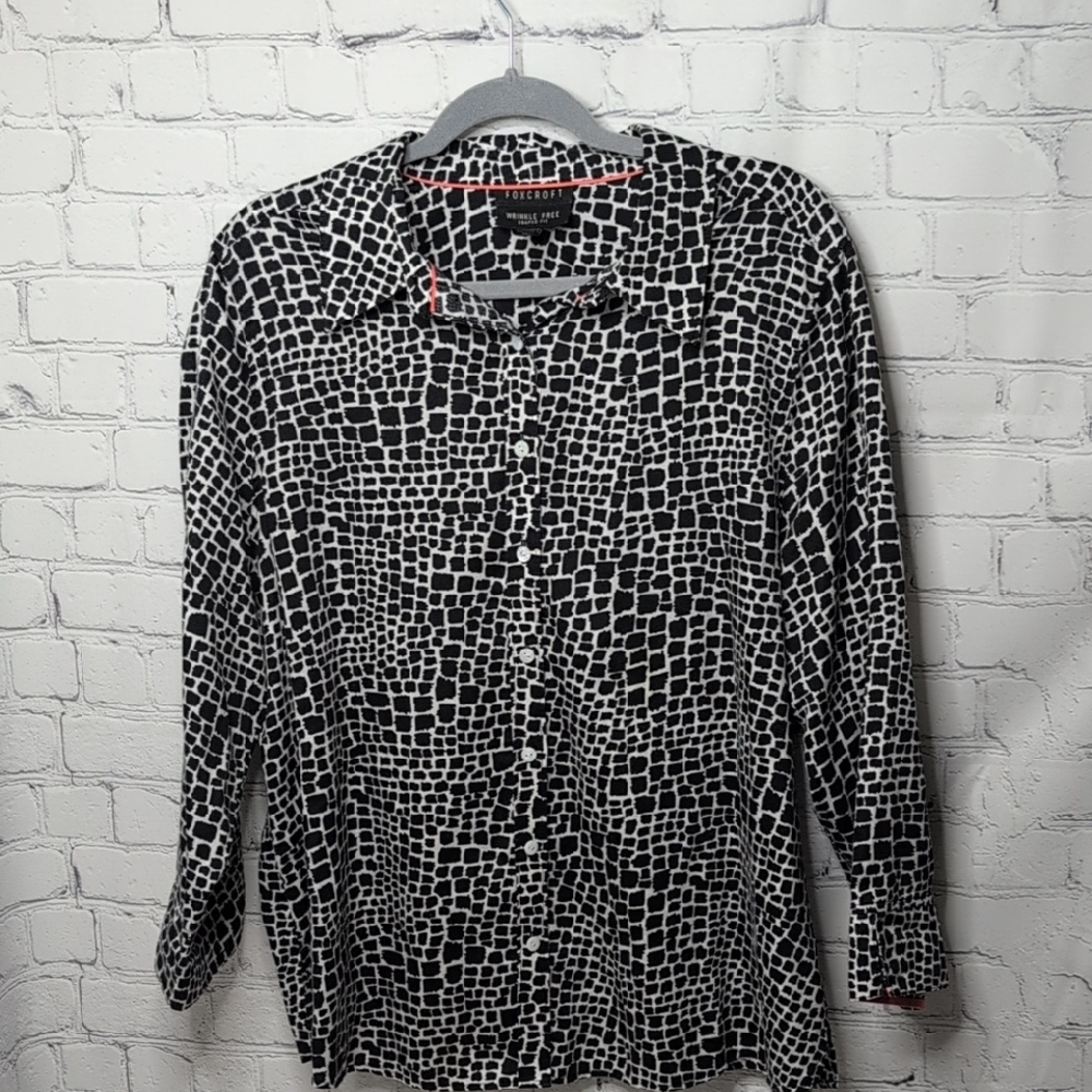Foxcroft Wrinkle Free Shaped Fit Geometric Print 3/4 Sleeve Button Down